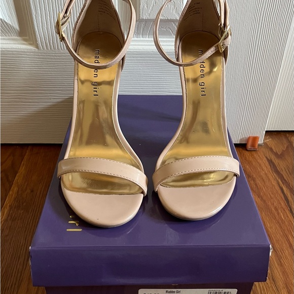 NWT Madden Girl Dafney Ankle Strap Open Toe Nude Stiletto Heel Size 8.5 - Picture 2 of 9